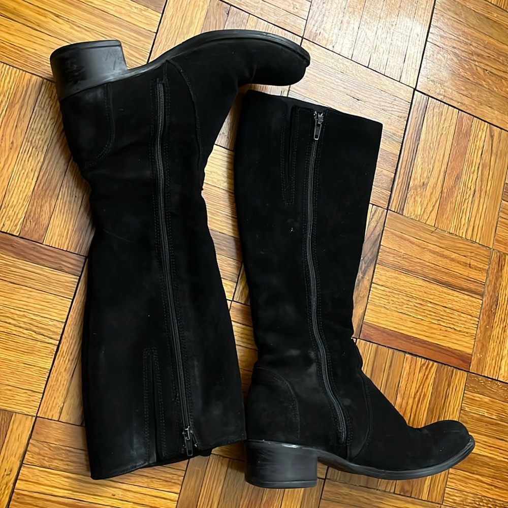 Used La Canadienne boots